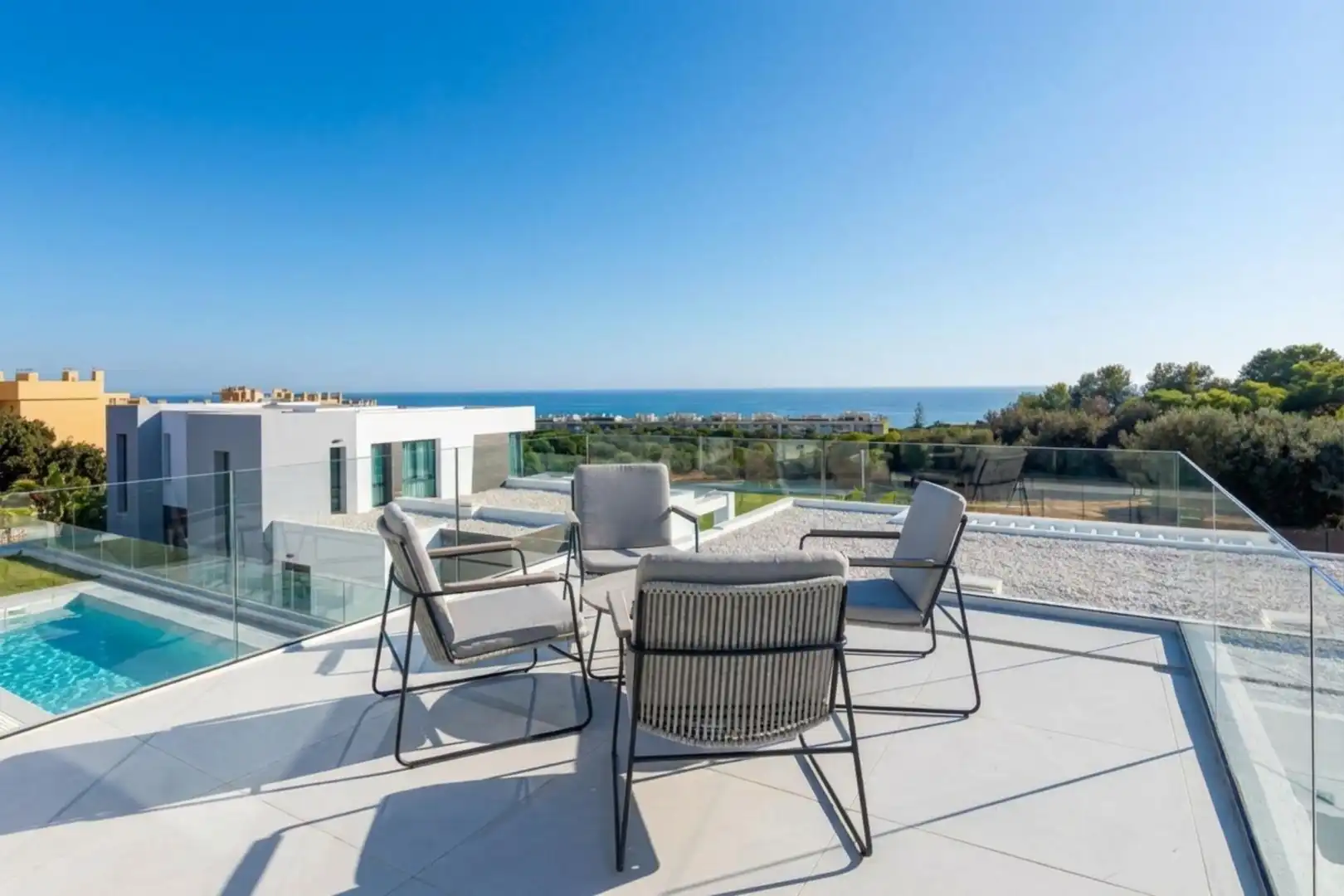 Terrassa de Casa o xalet en venda en Marbella amb Aire condicionat, Jardí privat i Terrassa