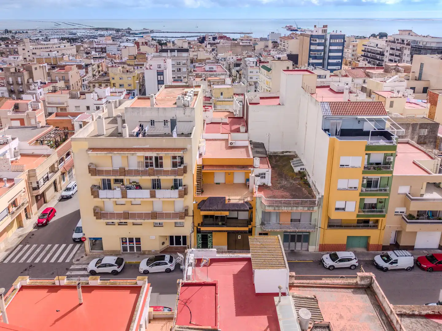 Vista exterior de Piso en venta en La Ràpita con Aire acondicionado, Calefacción y Terraza