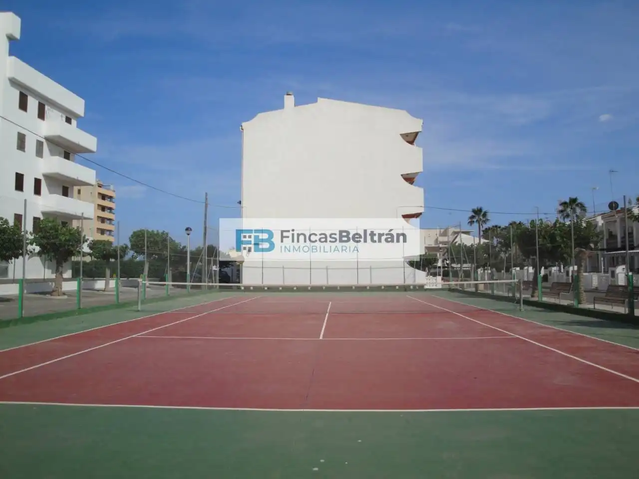 Vista exterior de Casa adosada en venta en Peñíscola / Peníscola con Jardín privado, Terraza y Amueblado