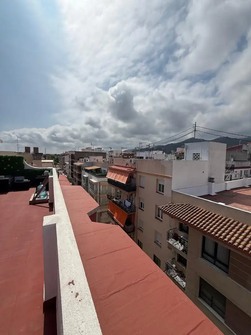 Vista exterior de Ático en venta en Benicasim / Benicàssim con Terraza, Amueblado y Balcón