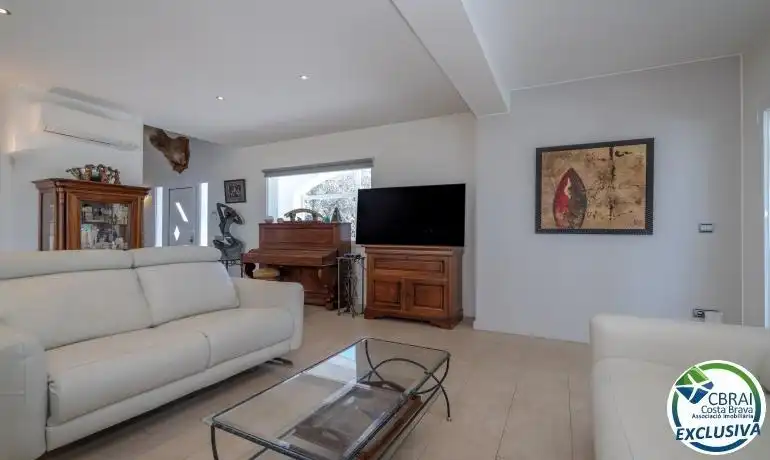 House with pool for sale in Palau-saverdera, imagen 32