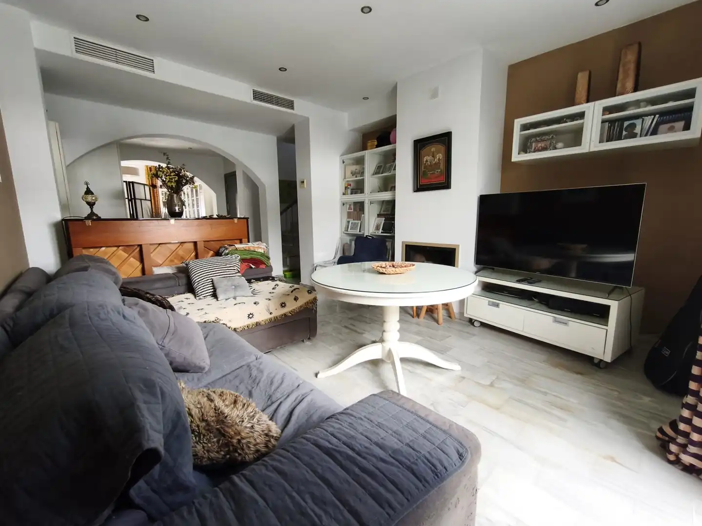 Living room of Houses for sale in Gines  with Air Conditioner, Private garden and Terrace