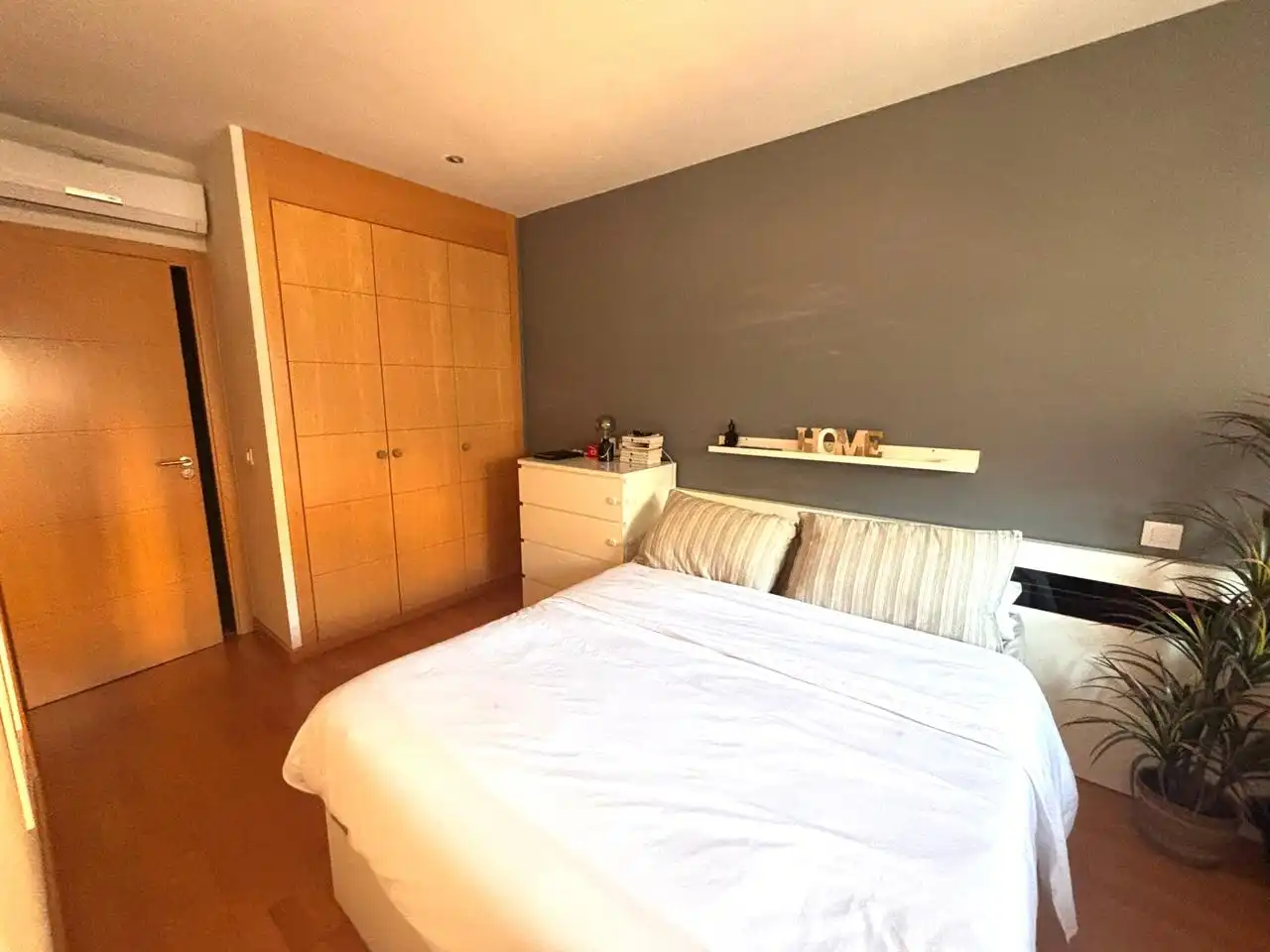 Bedroom of Flat for rent in Madrid  with Air Conditioner, Storage room and Furnished