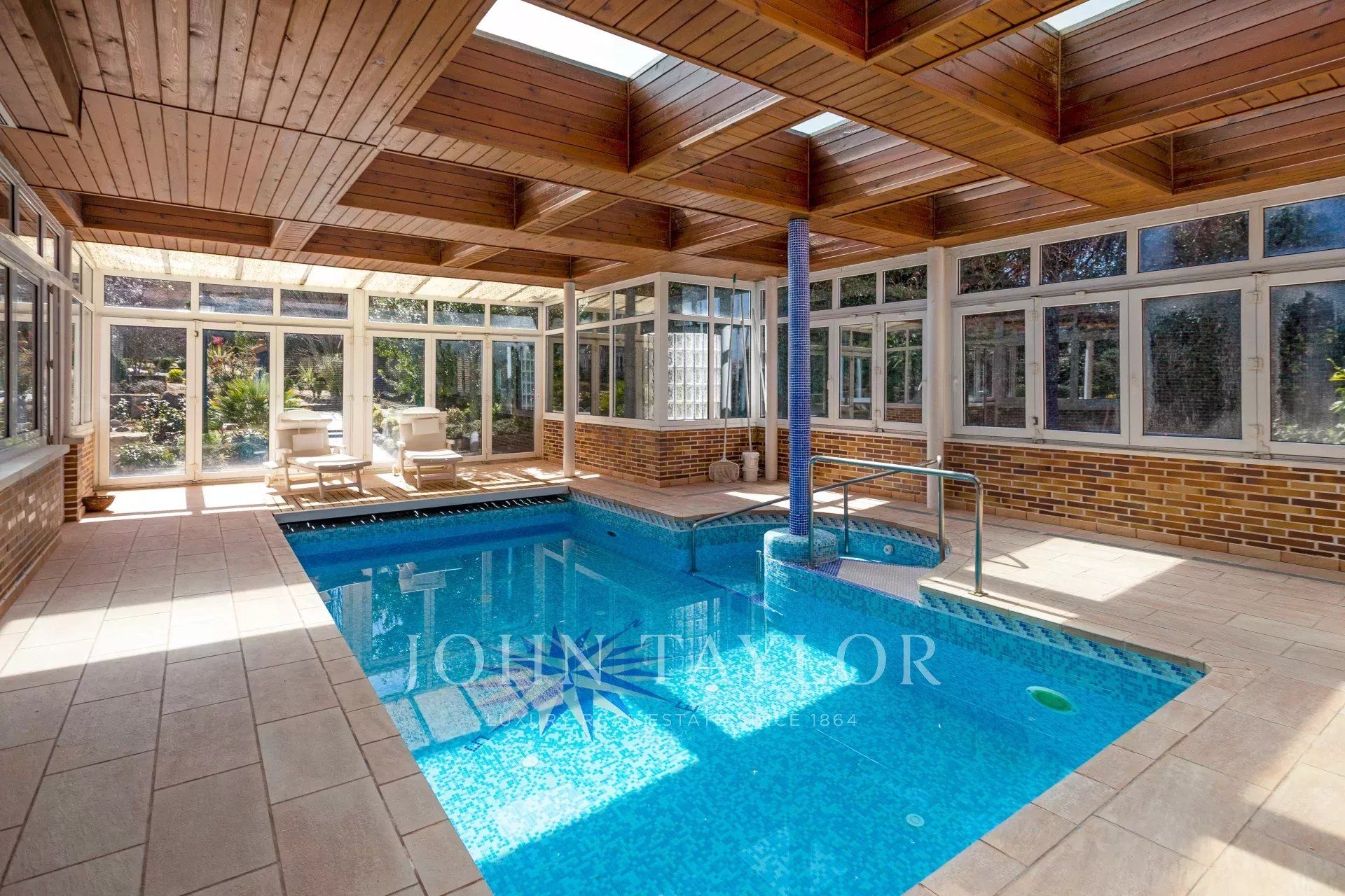 Swimming pool of House or chalet for sale in Villaviciosa de Odón  with Heating, Terrace and Swimming Pool