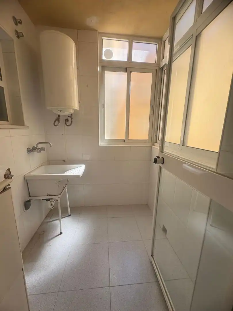 Baño de Piso en venta en Torremolinos con Calefacción, Terraza y Trastero
