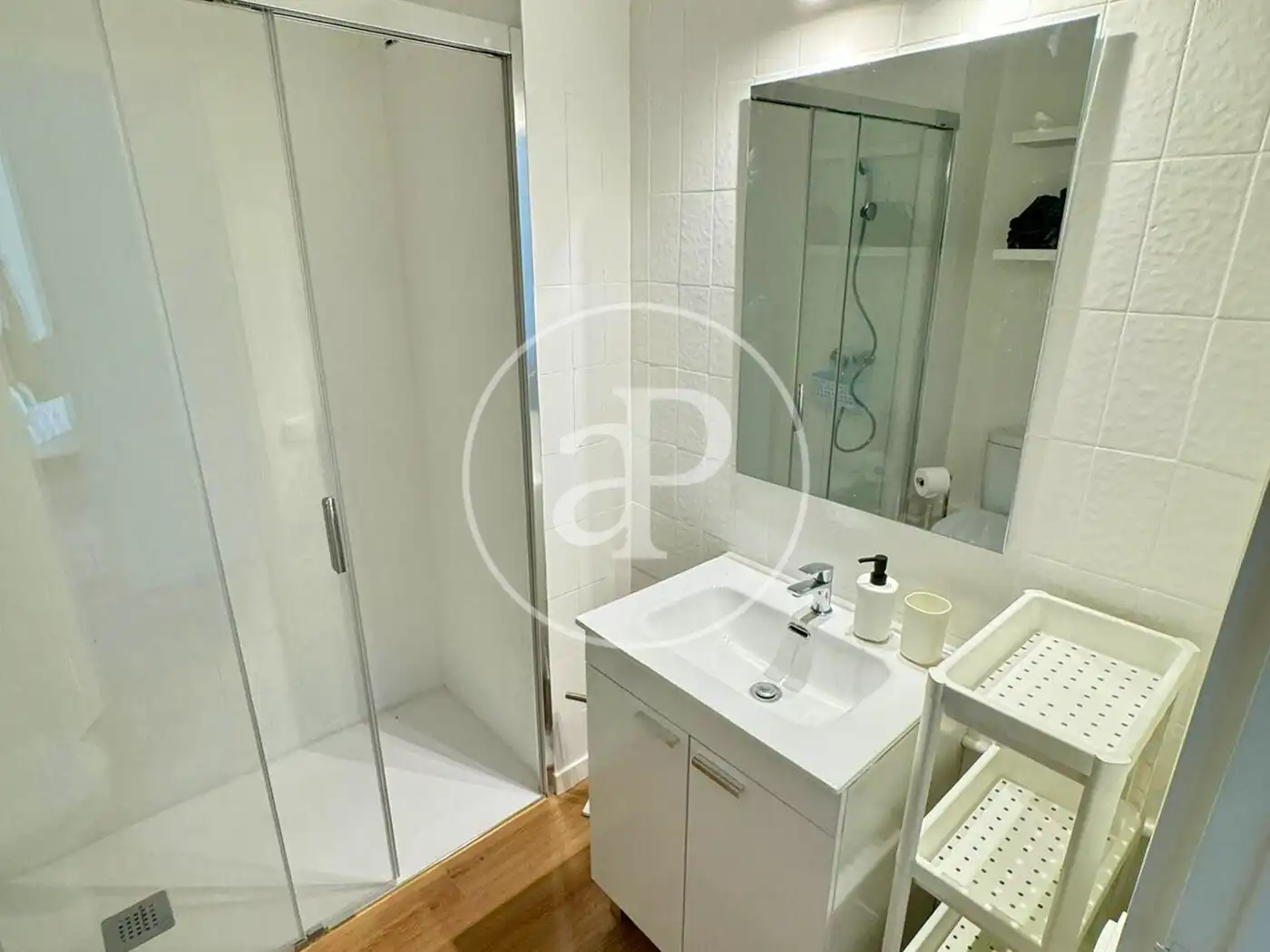Bathroom of Flat for rent in Barcelona  with Air Conditioner, Heating and Furnished