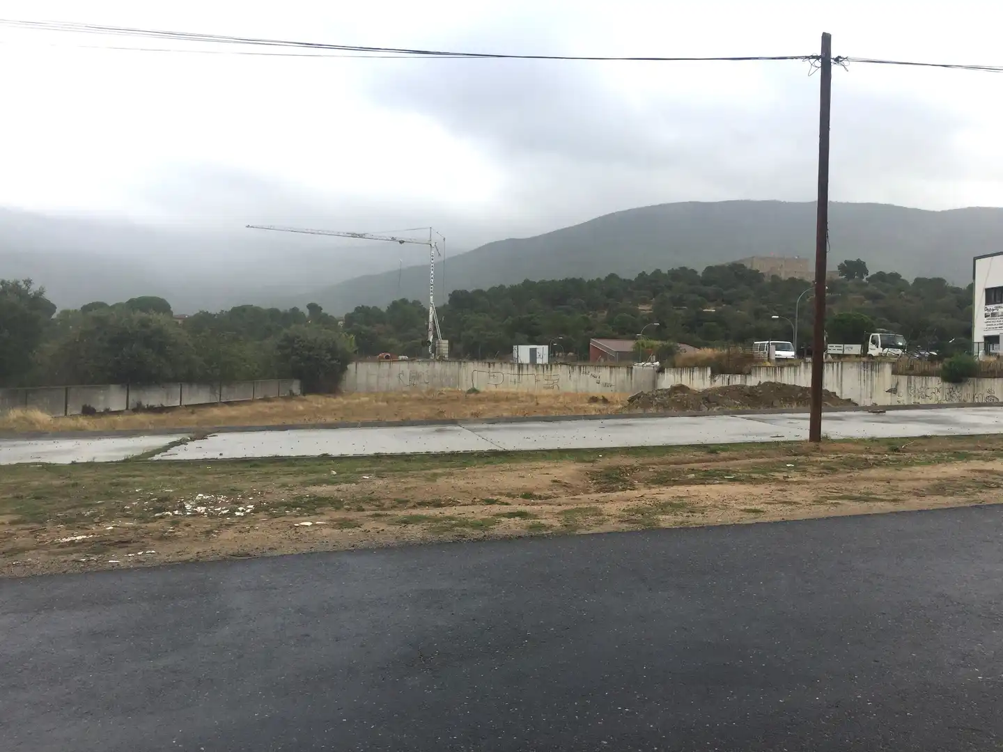 Industrial land for sale in Cota, La Adrada