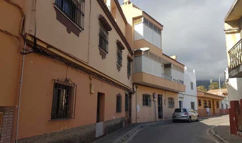 Vista exterior de Casa adosada en venda en Algeciras