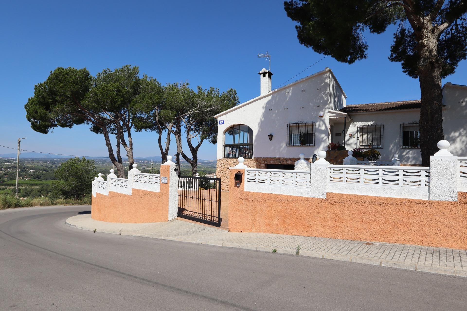 Exterior view of House or chalet for sale in Torrent  with Heating, Private garden and Storage room