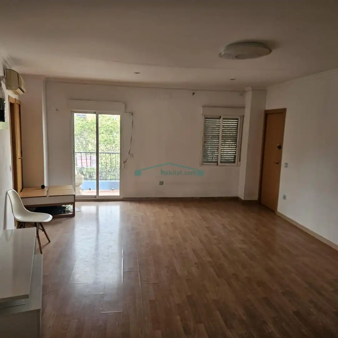 Wohnung zum Verkauf in Bétera mit Klimaanlage, Terrasse und Balkon