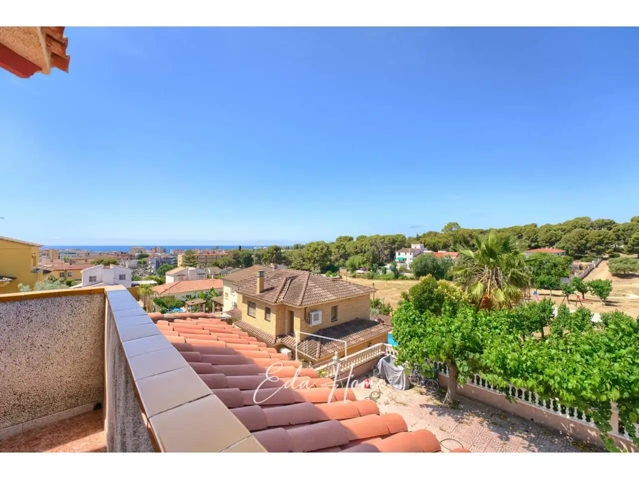 Exterior view of Houses for sale in Cunit  with Private garden, Terrace and Furnished