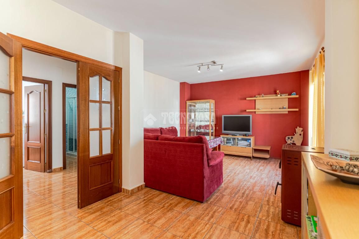 Sala d'estar de Casa adosada en venda en Órgiva