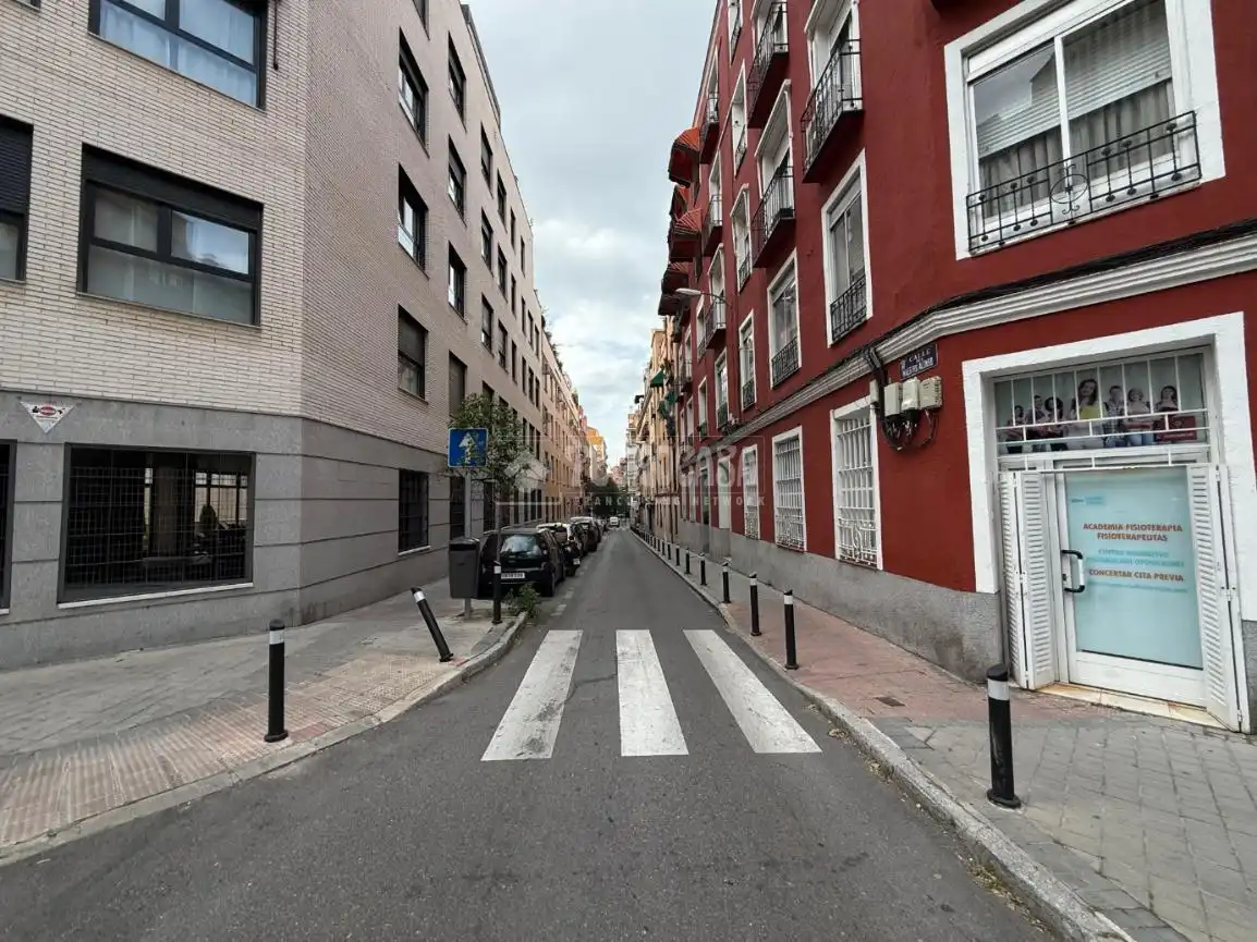 Exterior view of Office for sale in Madrid