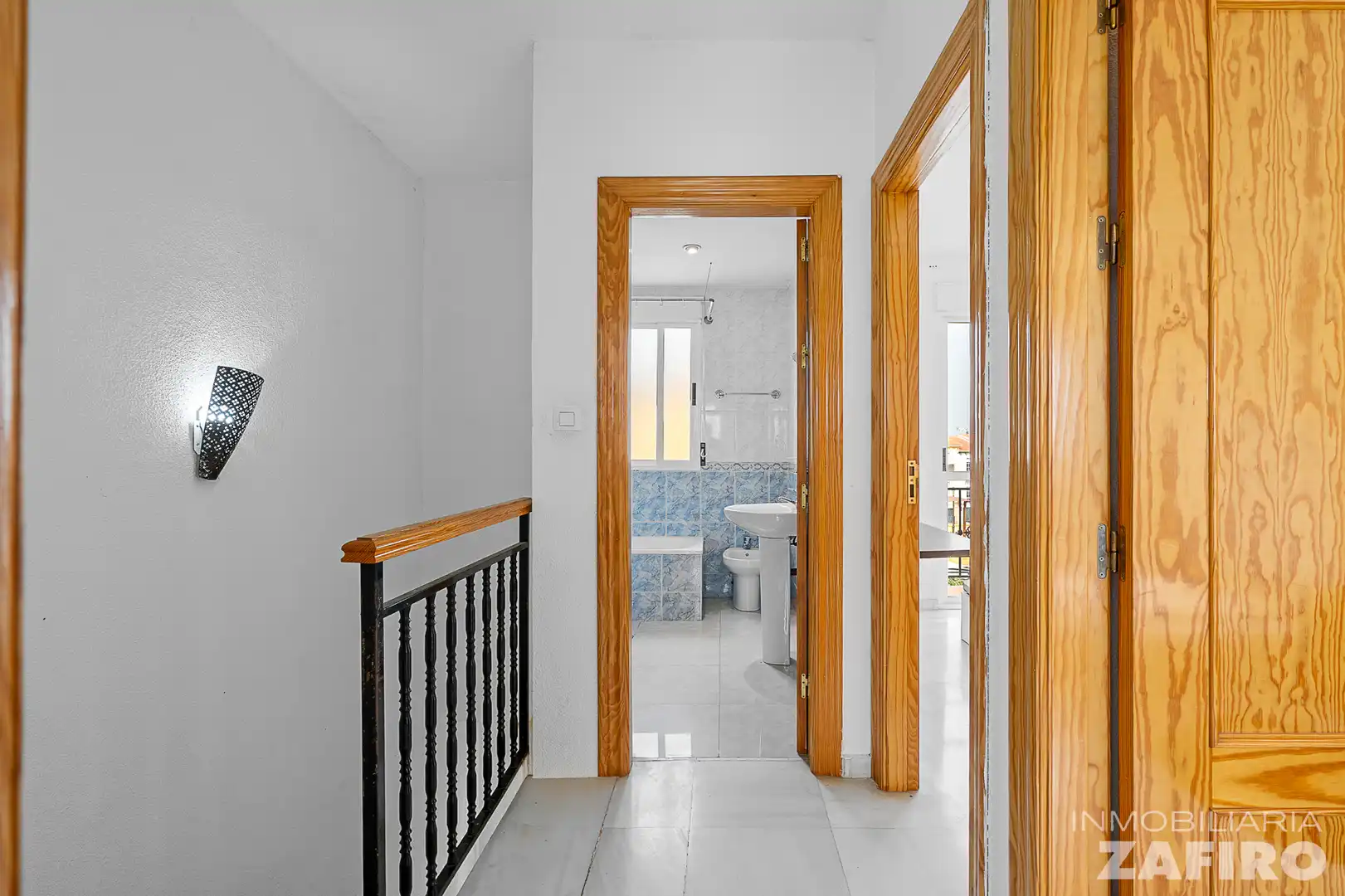 Casa adosada en venta en Las Gabias con Trastero y Balcón