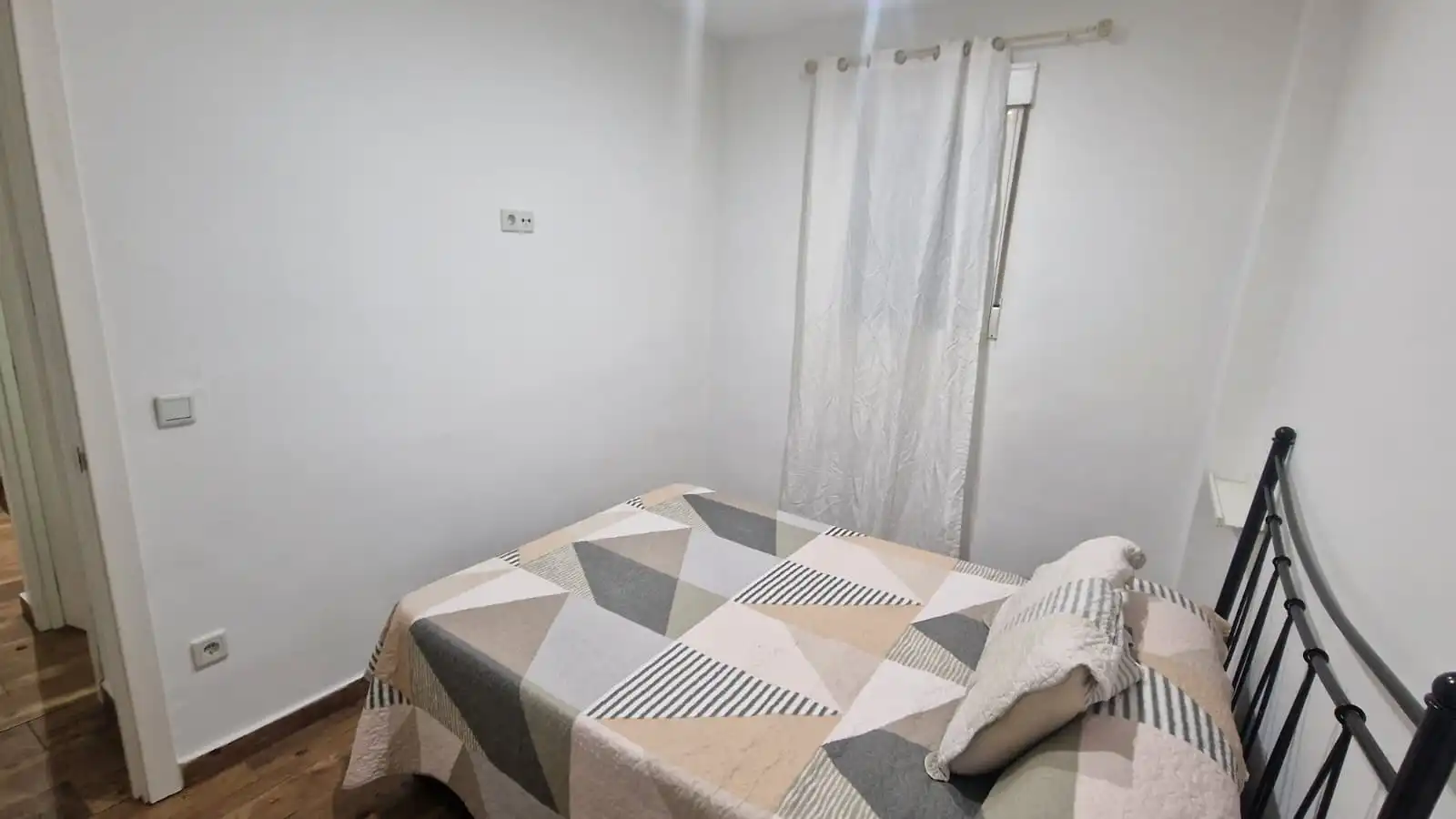 Schlafzimmer von Wohnungen zum Verkauf in Córdoba mit Klimaanlage, Heizung und Möbliert