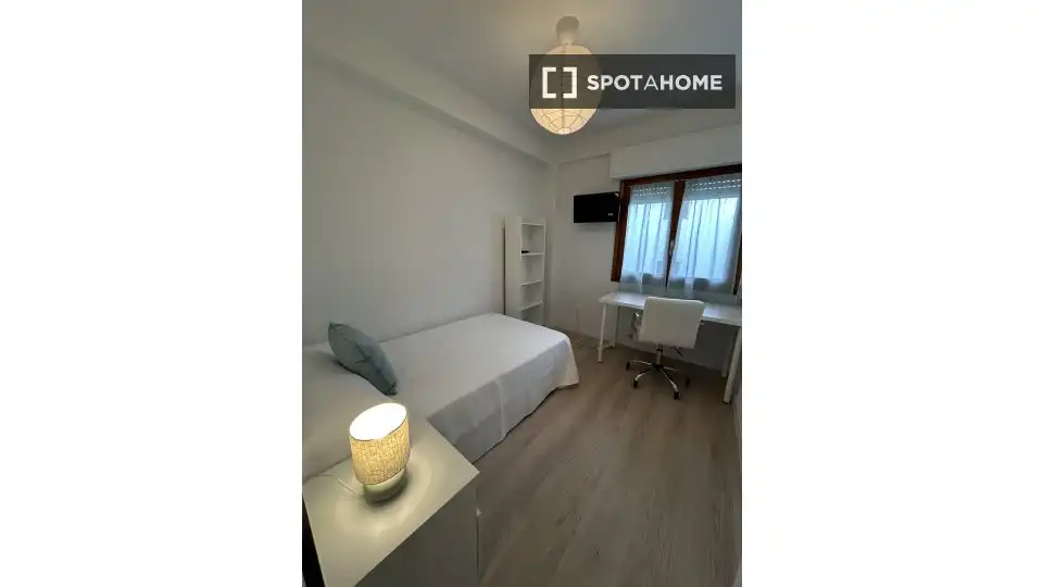 Habitación de Piso para compartir en José Zorrilla - Padre Claret