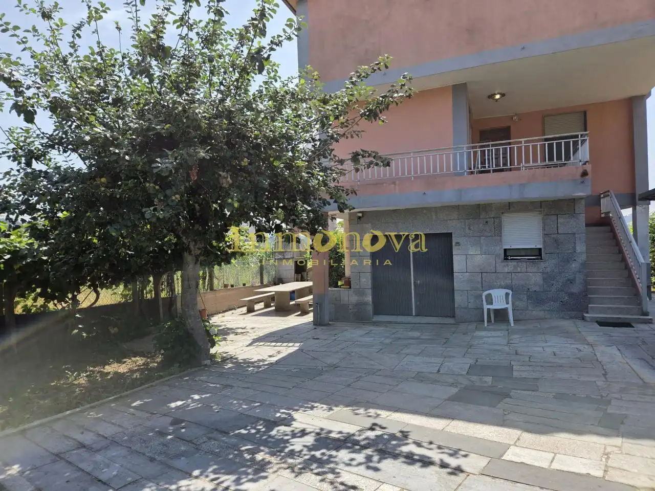 Vista exterior de Casa o chalet en venta en Vigo  con Calefacción, Jardín privado y Terraza