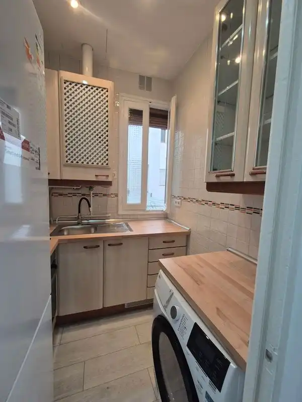 Küche von Wohnung zur Miete in Madrid mit Klimaanlage, Heizung und Ofen