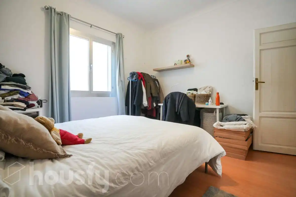 Dormitori de Pis en venda en Madrid amb Calefacció, Parquet i Moblat