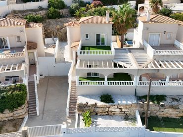 Bungalow con jardín en venta en Pueblo Acantilado - Lanuza