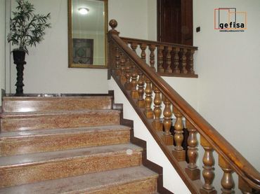 Casa amb balcó en venda a Valdepeñas