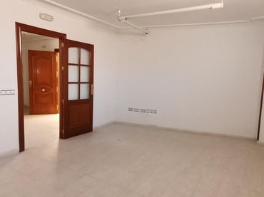 Oficina amb ascensor en venda a Corredera De San Marcos