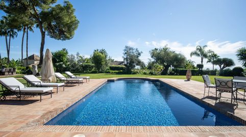 Villa clásica mediterránea con elegancia atemporal en Marbella, immagine 3