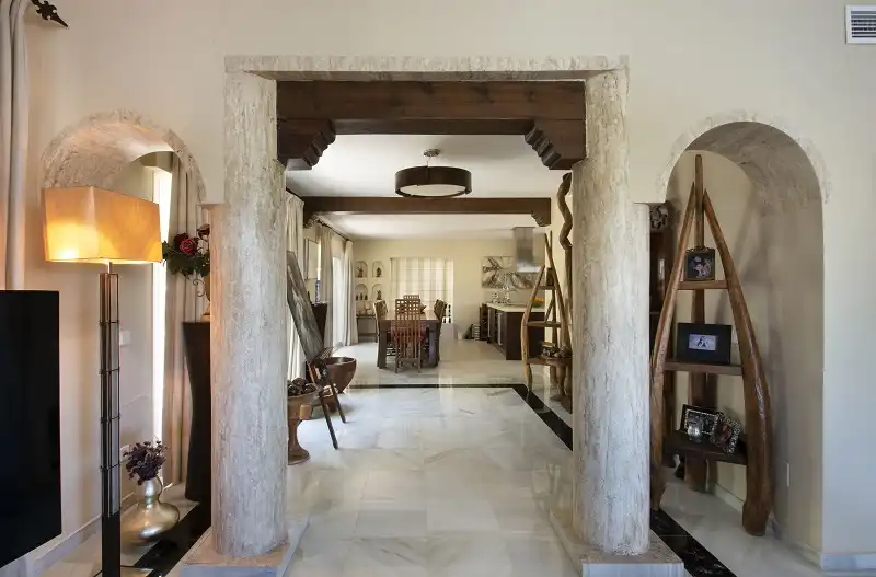 Detached house with pool for sale in Nueva Andalucía, imagen 7
