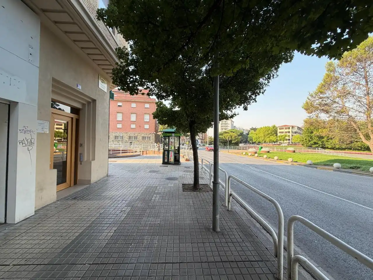 Vista exterior de Local de lloguer en  Pamplona / Iruña
