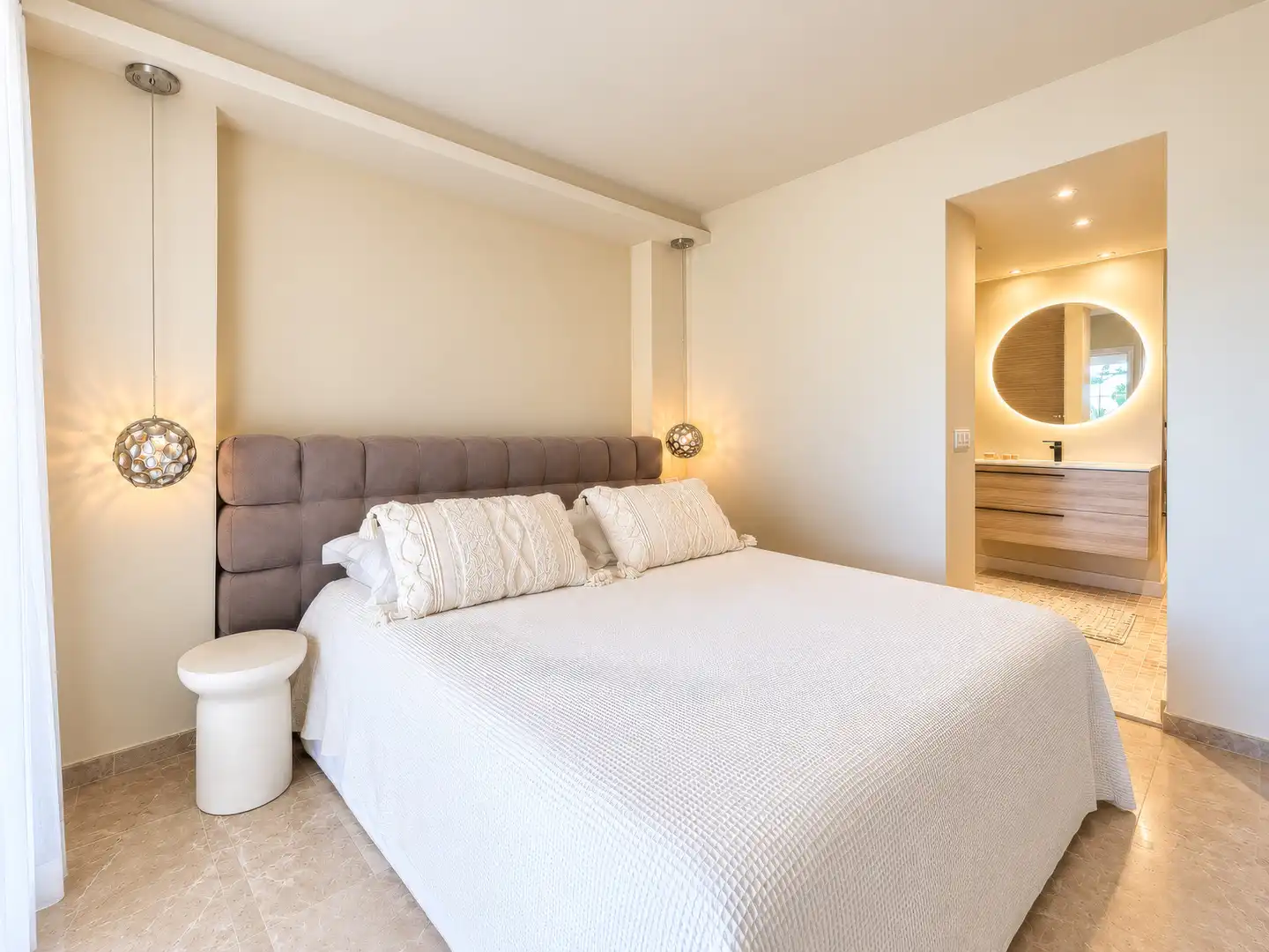 Apartament amb piscina en venda a Nueva Andalucía, imagen 12