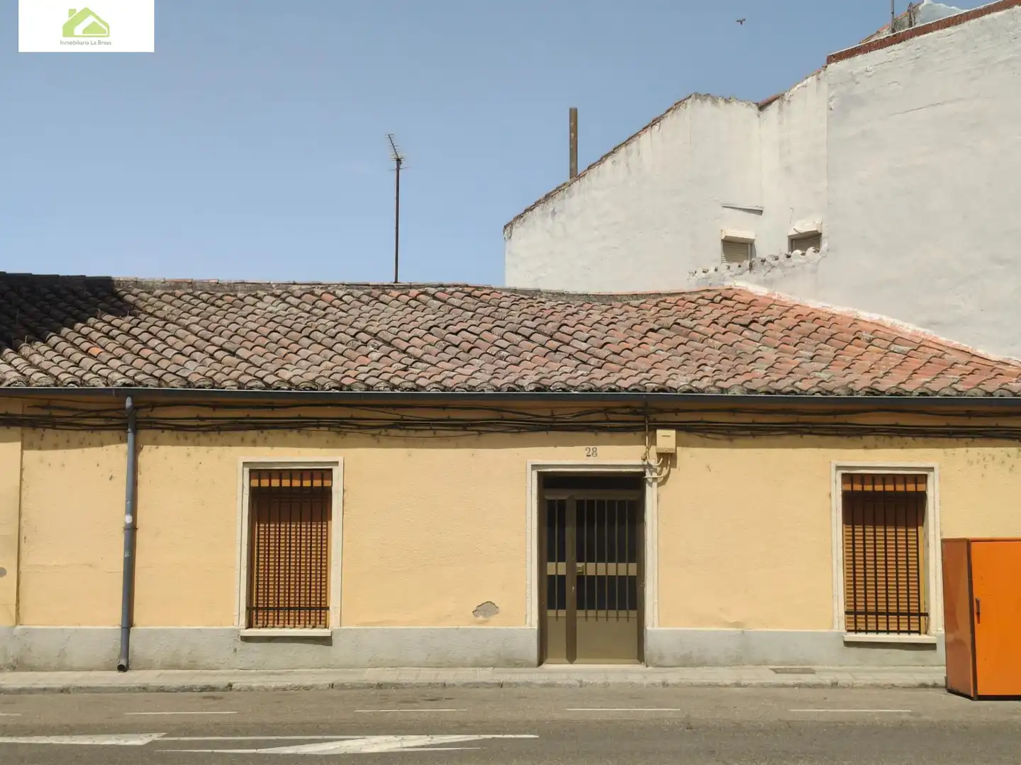 Vista exterior de Casa o xalet en venda en Zamora Capital  amb Traster