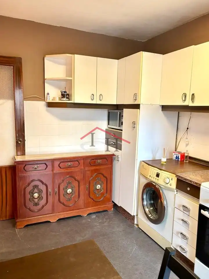 Kitchen of Flat for sale in León Capital   with Heating, Parquet flooring and Storage room