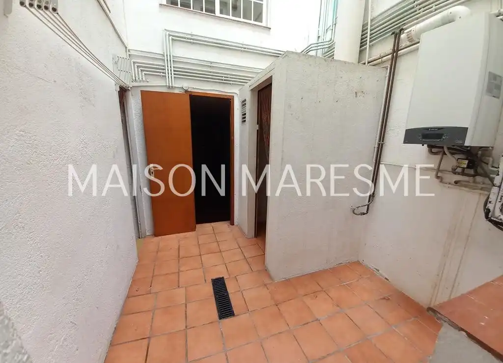 Dúplex en venta en Canet de Mar con Aire acondicionado, Calefacción y Terraza
