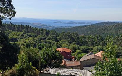 Vista exterior de Finca rústica en venda en Rianxo amb Terrassa