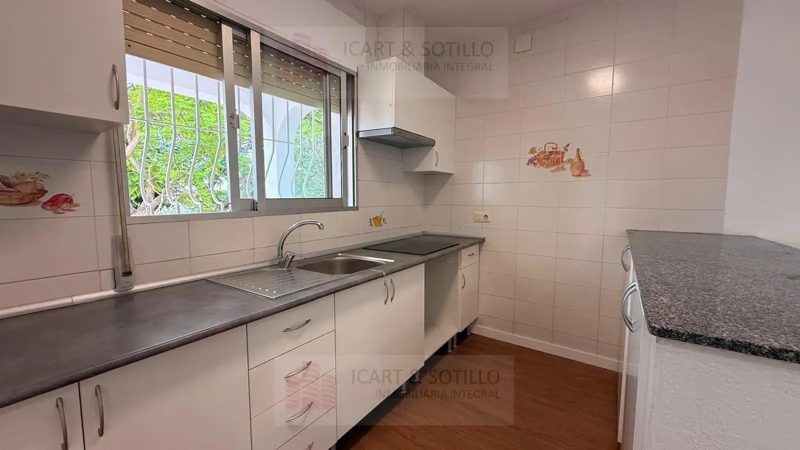 Cuina de Casa o xalet en venda en Alcanar amb Terrassa i Traster