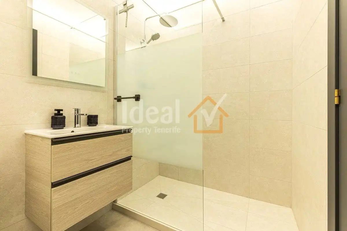 Terraced house with pool for sale in Jardin Botanico, imagen 22