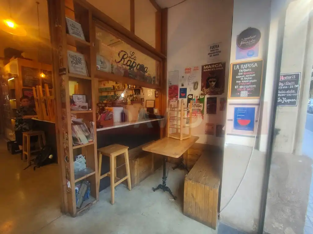 Business premises for transfer in Calle Tapioles, imagen 4