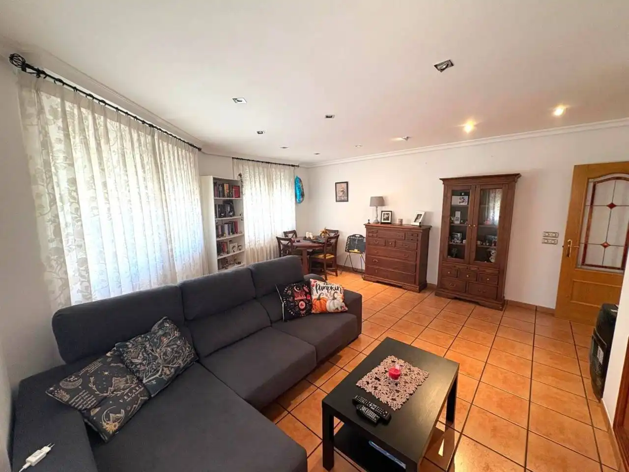 Living room of Flat for sale in Castalla  with Air Conditioner, Storage room and Furnished