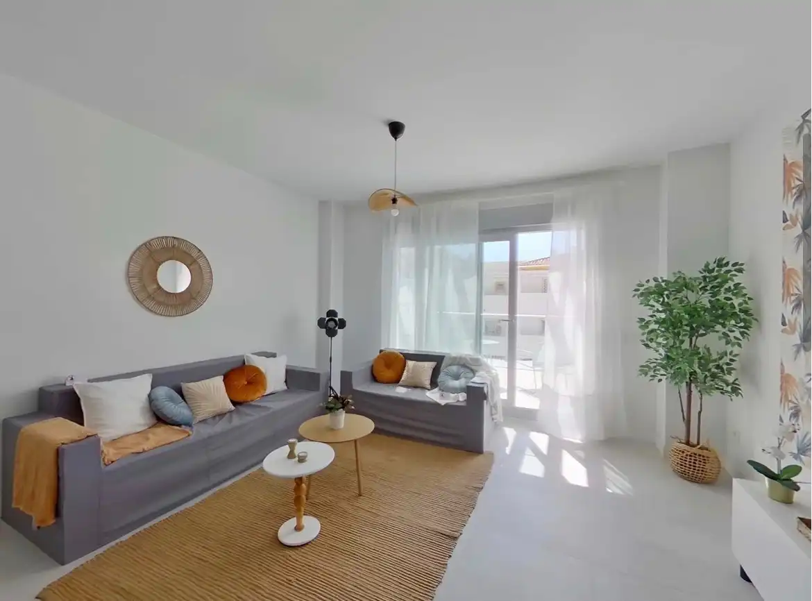 Apartamento con piscina en venta en Benalmádena pueblo, imagen 3