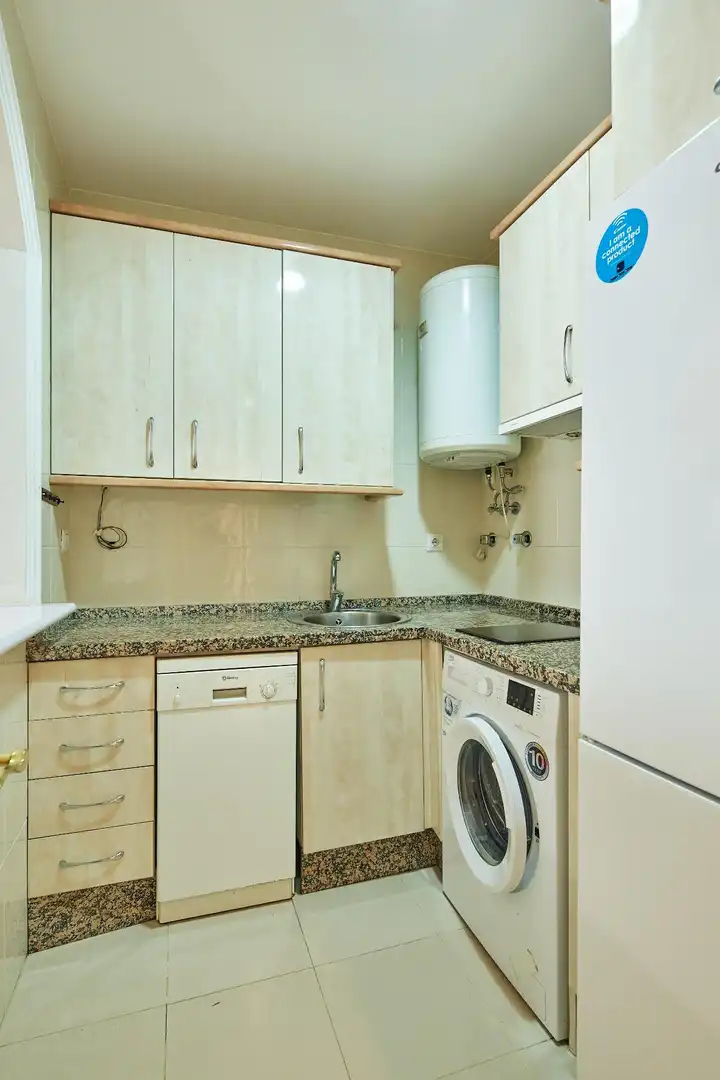 Cuina de Pis en venda en Cádiz amb Aire condicionat i Moblat