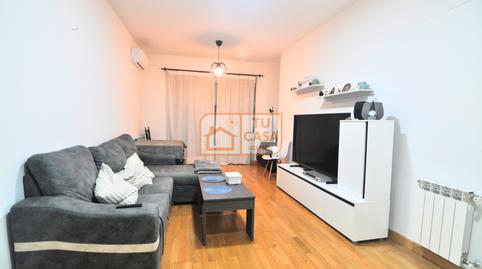 Foto 3 de Piso de alquiler en Calle Agustina de Aragón, Aguas Vivas - La Zambomba, Cáceres Capital