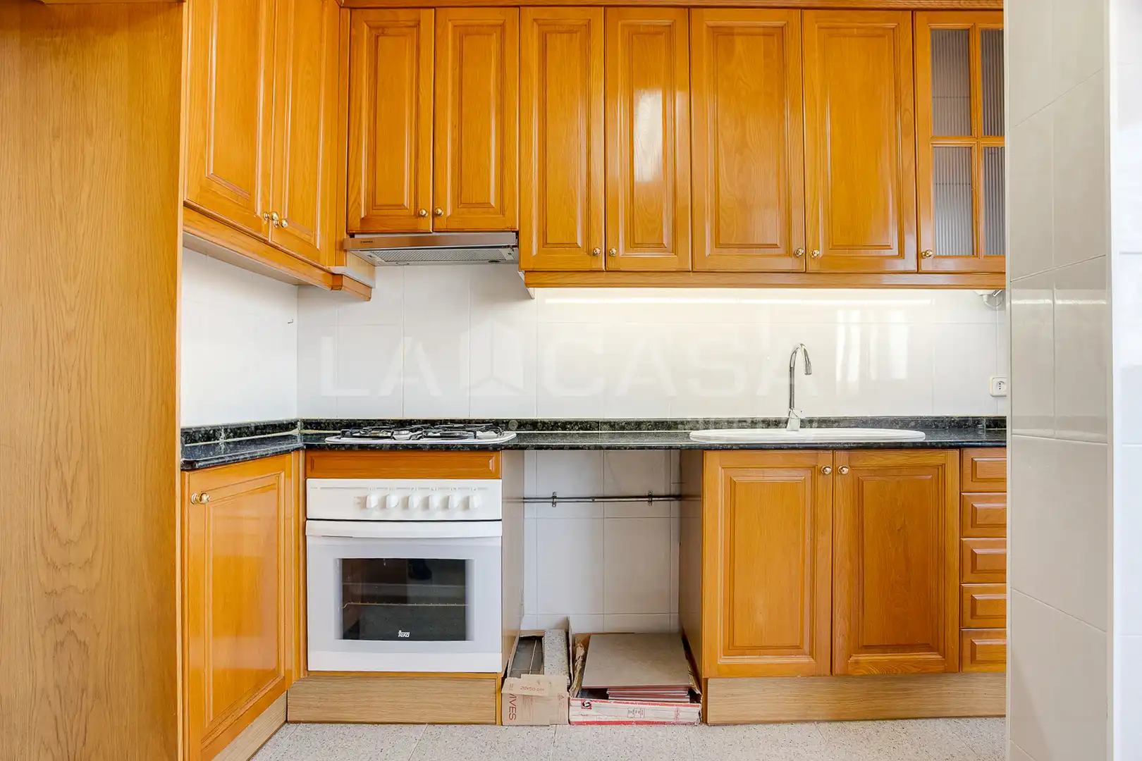 Cocina de Piso en venta en Barcelona con Calefacción y Balcón