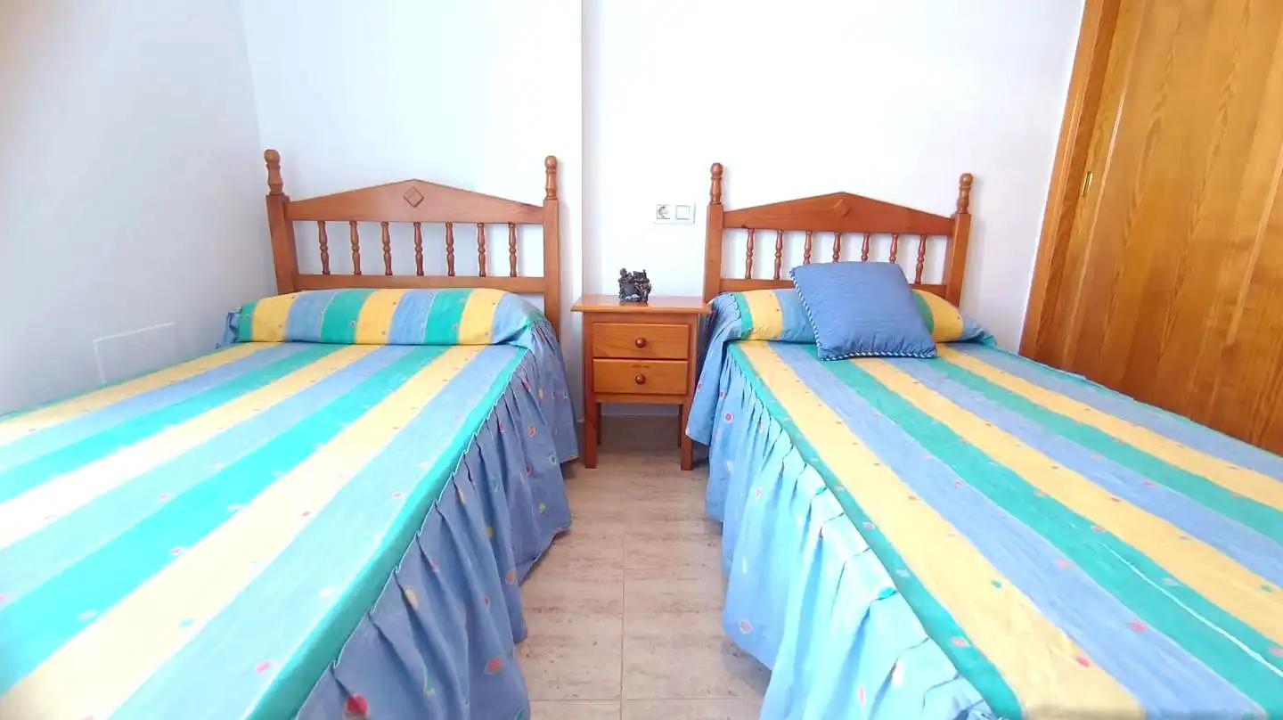 Dormitori de Dúplex en venda en San Pedro del Pinatar amb Aire condicionat, Terrassa i Moblat