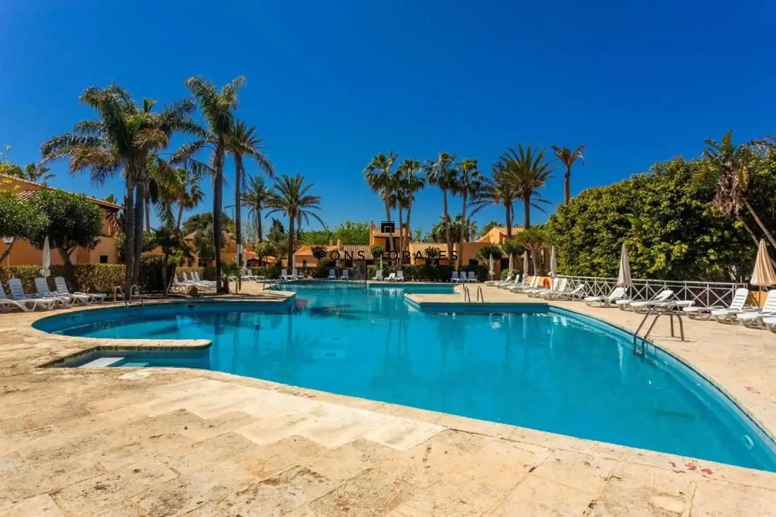 Piscina de Apartamento en venta en Ciutadella de Menorca con Aire acondicionado, Calefacción y Terraza