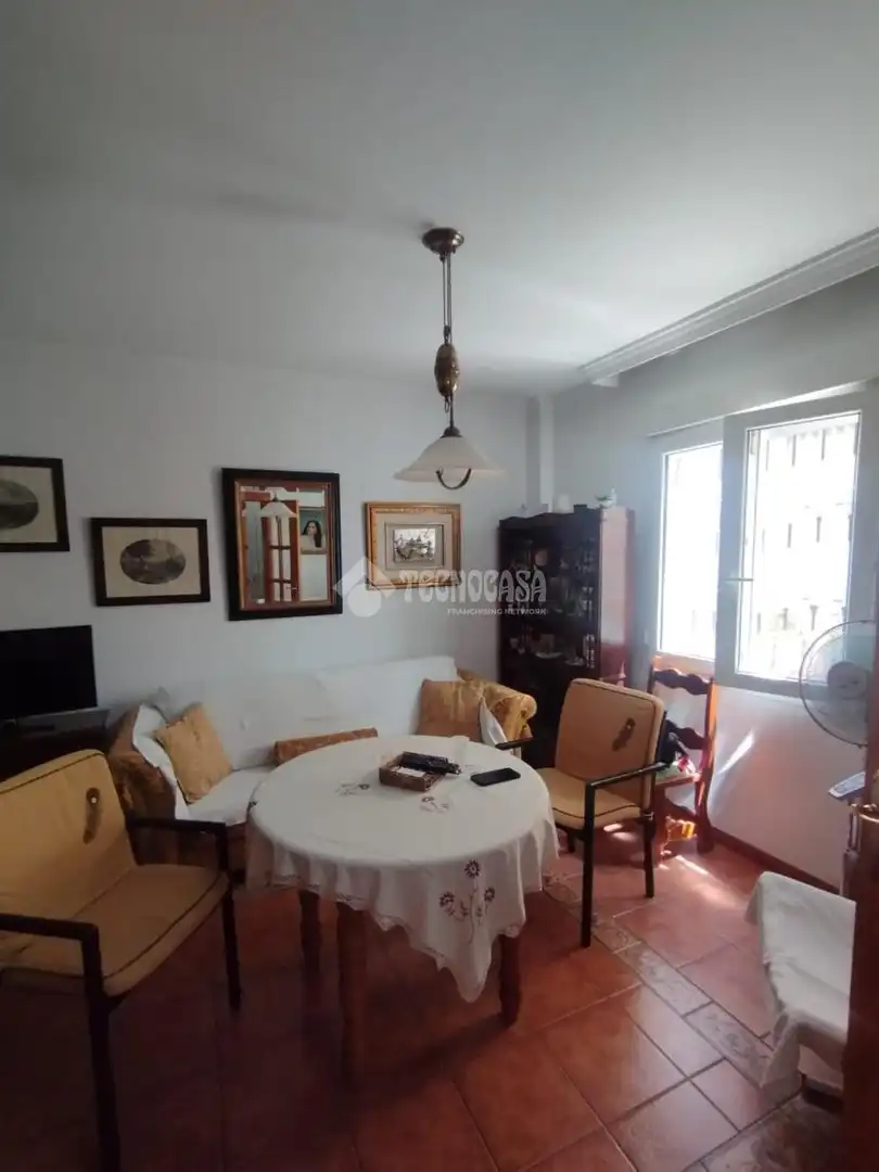 Wohnzimmer von Einfamilien-Reihenhaus zum Verkauf in Málaga mit Klimaanlage, Terrasse und Balkon