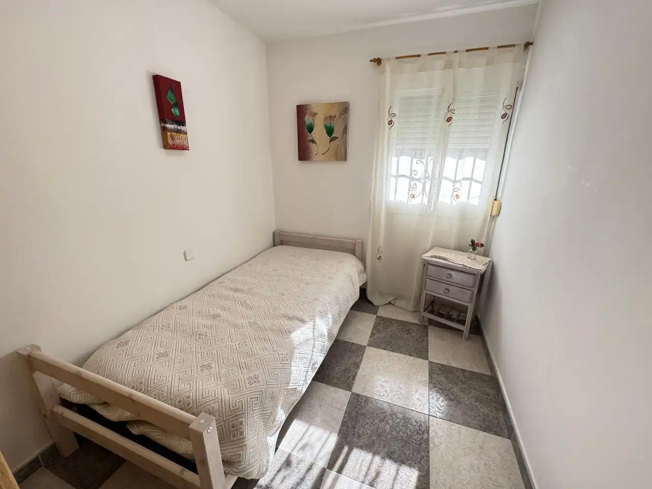 Dormitori de Casa o xalet en venda en Oliva amb Aire condicionat