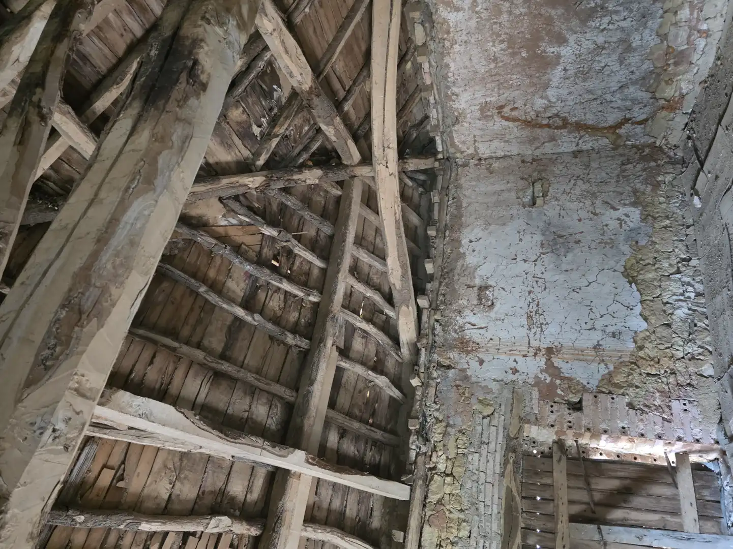 Casa adosada en venda en Valle de Valdelucio