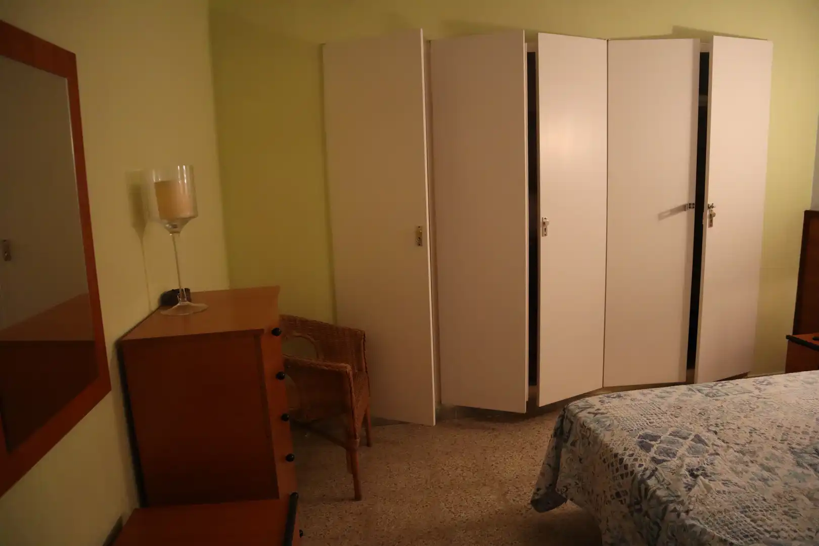 Schlafzimmer von Einfamilien-Reihenhaus zum Verkauf in Tossa de Mar mit Klimaanlage, Privatgarten und Terrasse
