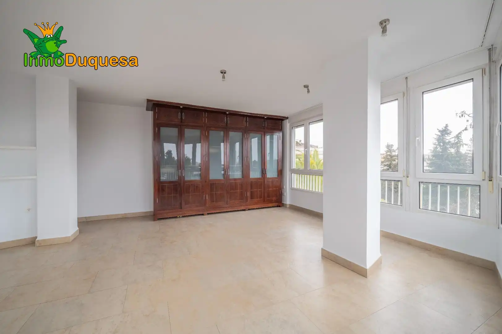 Living room of Flat for sale in Granada  with Air Conditioner and Heating