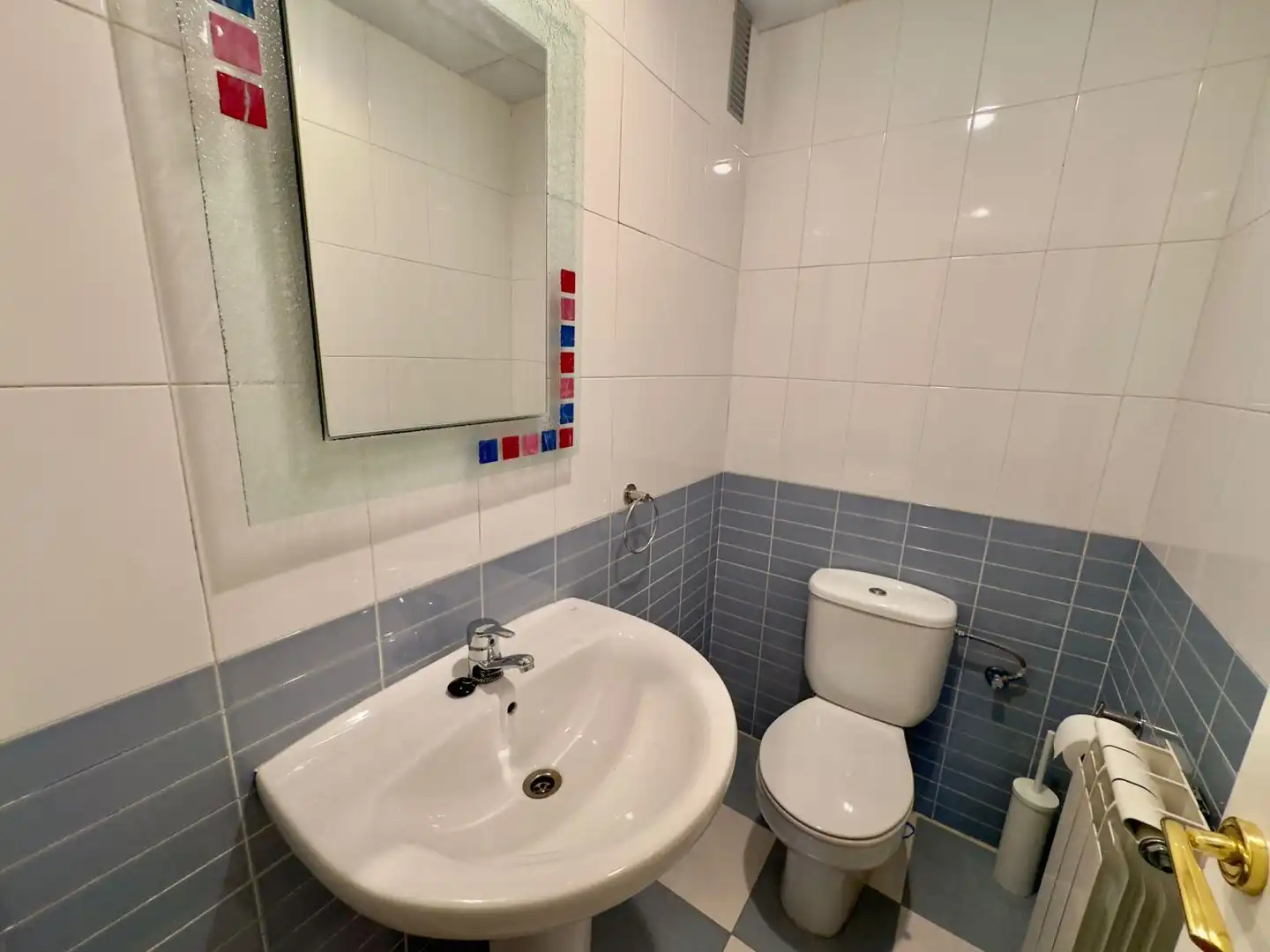 Badezimmer von Wohnung zur Miete in Valdepeñas mit Heizung und Parkett
